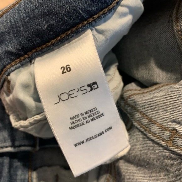 Joe’s Jeans Distressed Straight Leg High Rise - Picture 3 of 4